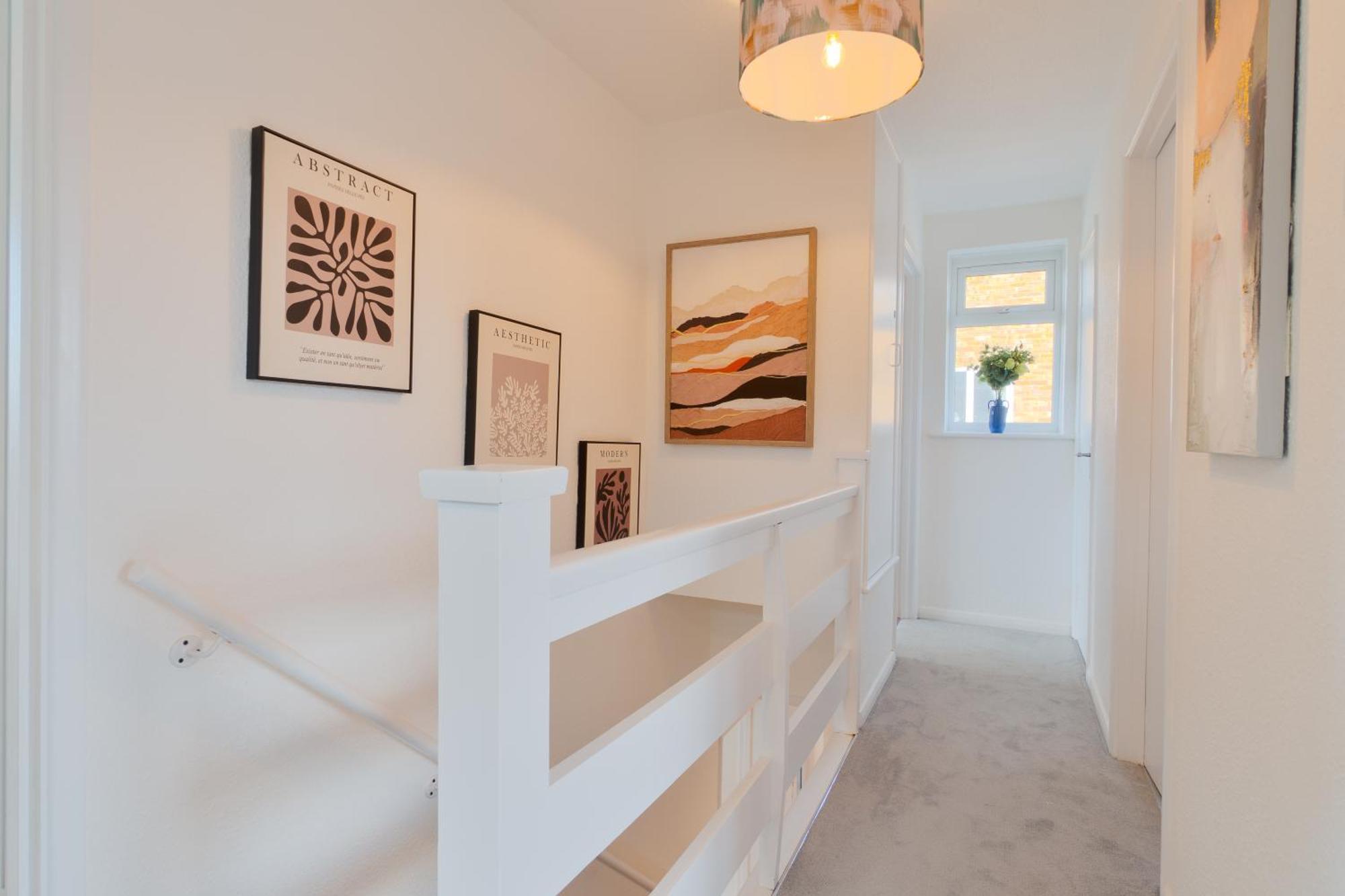 Stylish 4 Bedroom Spacious Retreat With Parking - Sleeps 10 - Families & Contractors Canterbury Eksteriør billede